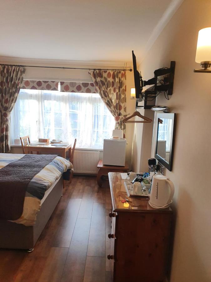 Penryn Guest House, Ensuite Rooms, Free Parking And Free Wifi Стратфорд-апон-Эйвон Экстерьер фото