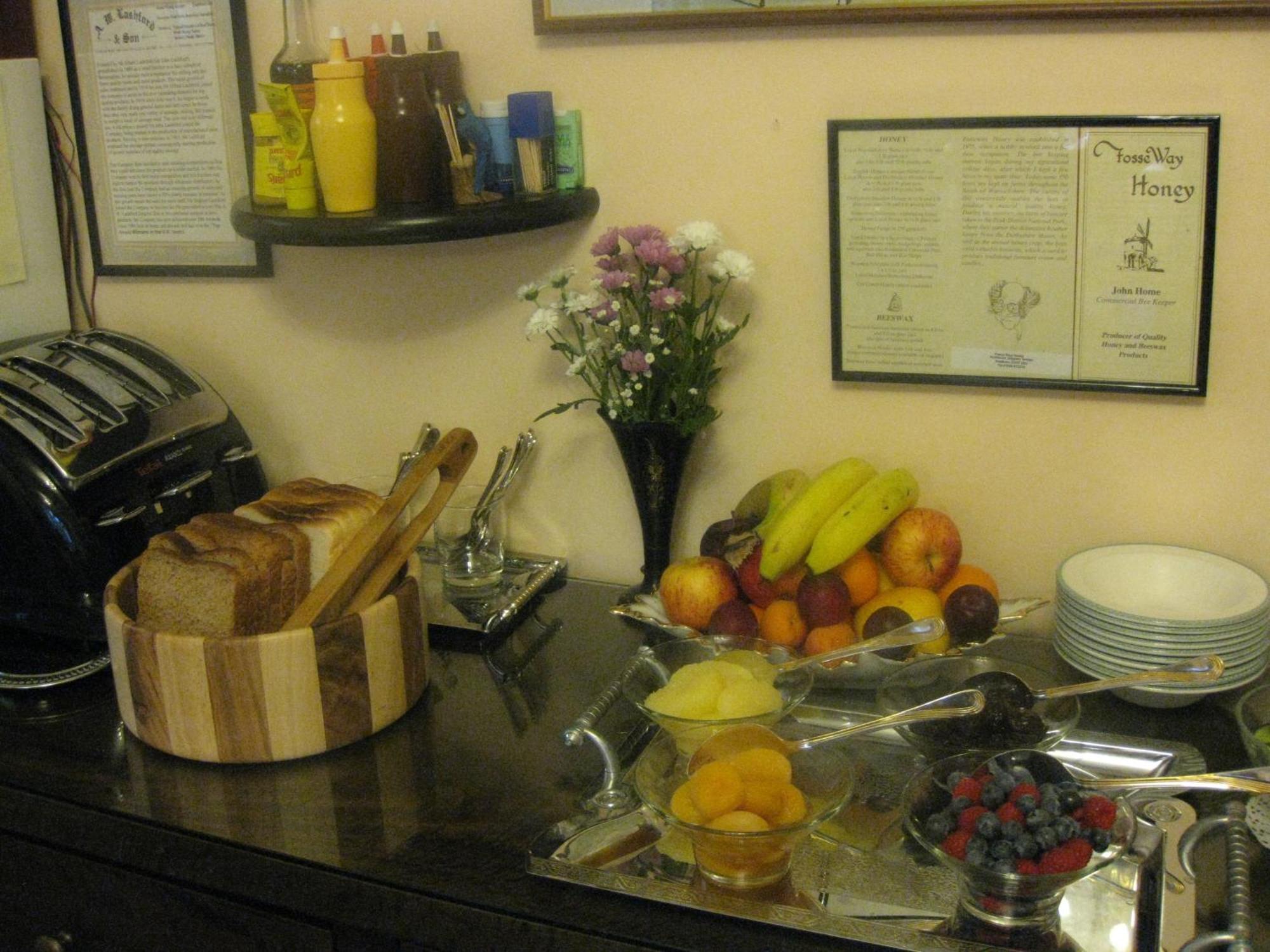 Penryn Guest House, Ensuite Rooms, Free Parking And Free Wifi Стратфорд-апон-Эйвон Экстерьер фото