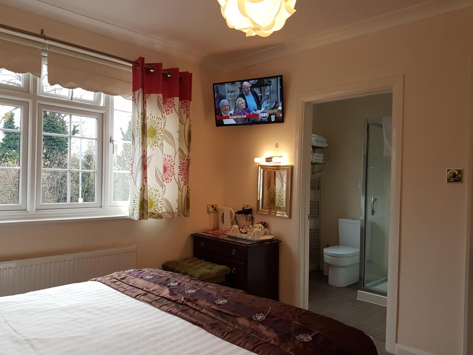 Penryn Guest House, Ensuite Rooms, Free Parking And Free Wifi Стратфорд-апон-Эйвон Экстерьер фото