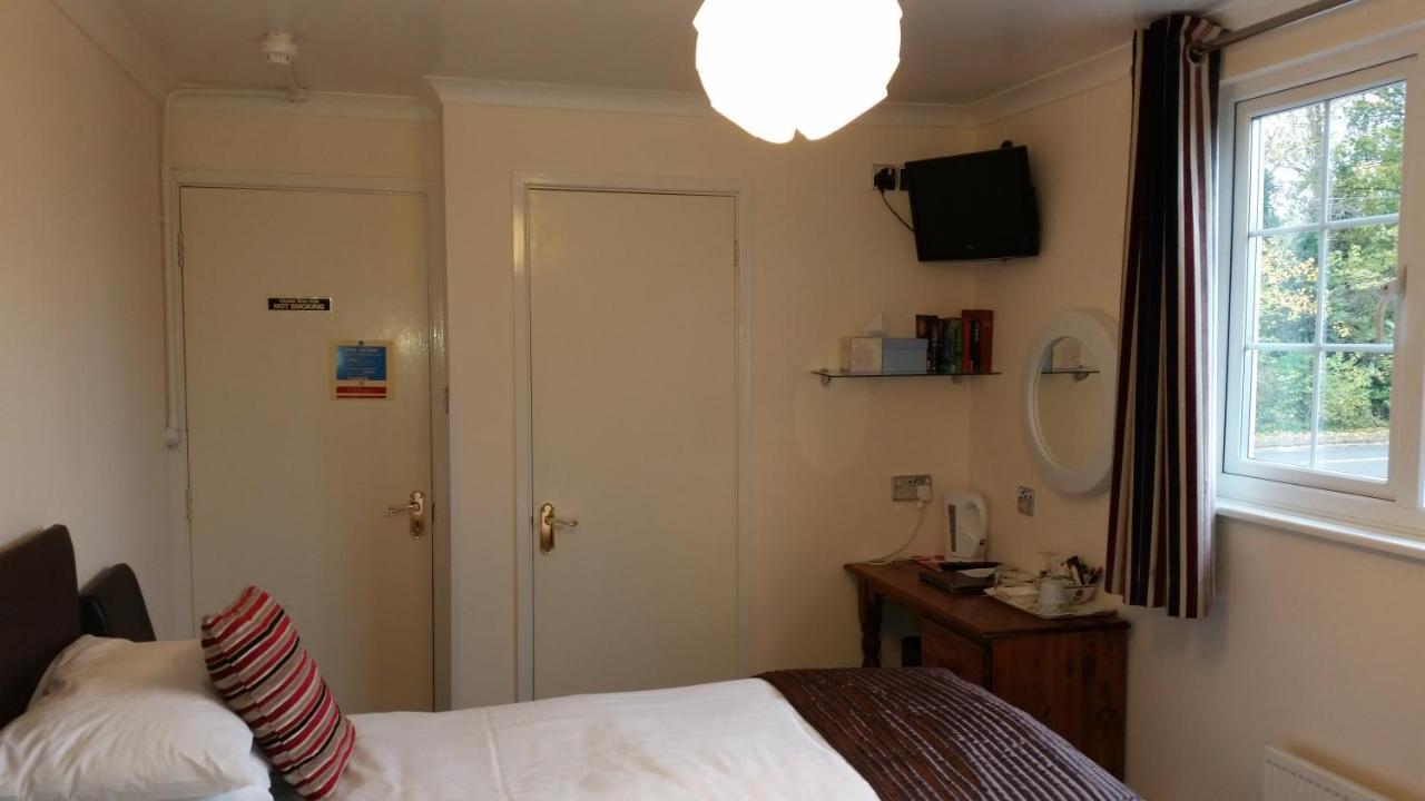 Penryn Guest House, Ensuite Rooms, Free Parking And Free Wifi Стратфорд-апон-Эйвон Номер фото